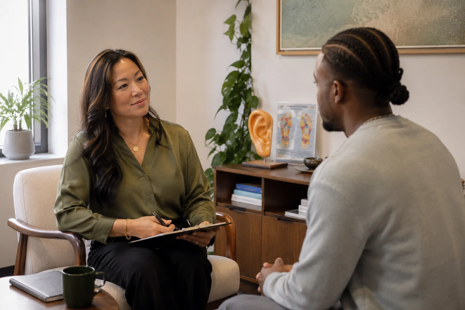 A calm one-on-one supportive care conversation in an InnerVital consultation room